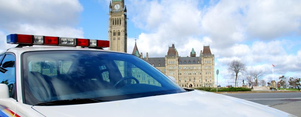 Civilian employees at the RCMP better off with PSAC