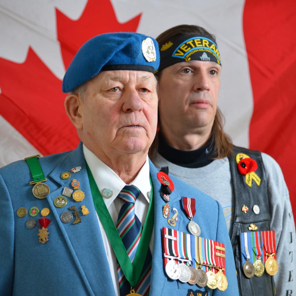 Anciens combattants Ron Clarke et Vince Rigby