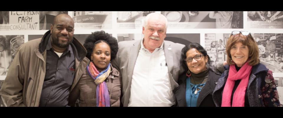 Colombian strike leaders Victor Hugo Vidal and Maria Miyela Riascos, PSAC National President Chris Aylward, strike leader Olga Araujo and PSAC Social Justice Fund Coordinator Louise Casselman (November 2018) 