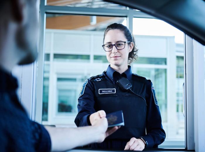 agent des services frontaliers