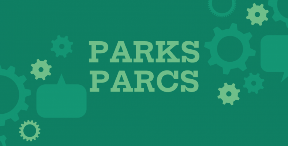 Graphique vert présentant le titre bilingue « Parks / Parcs », accompagné d’icônes de bulles de dialogue et d’engrenages.