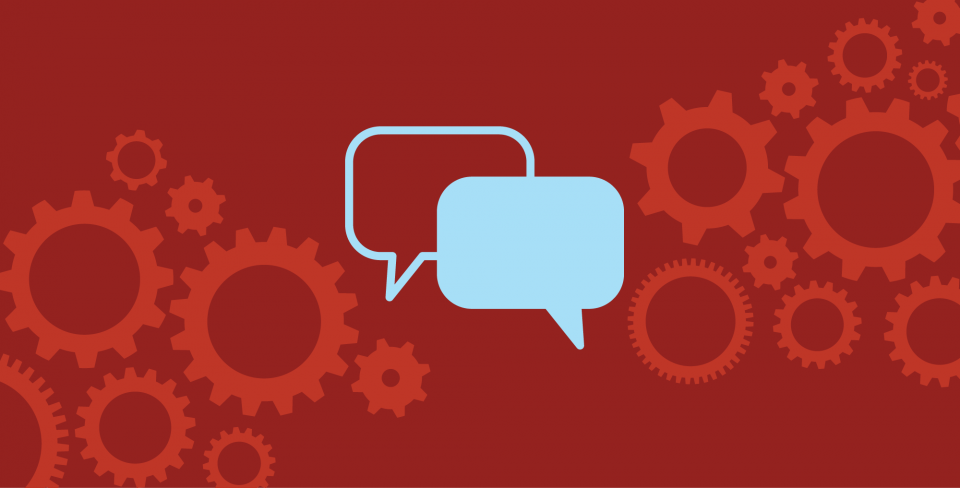 Fond rouge avec des bulles de conversation bleues au milieu et un collage d'engrenages rouges.
