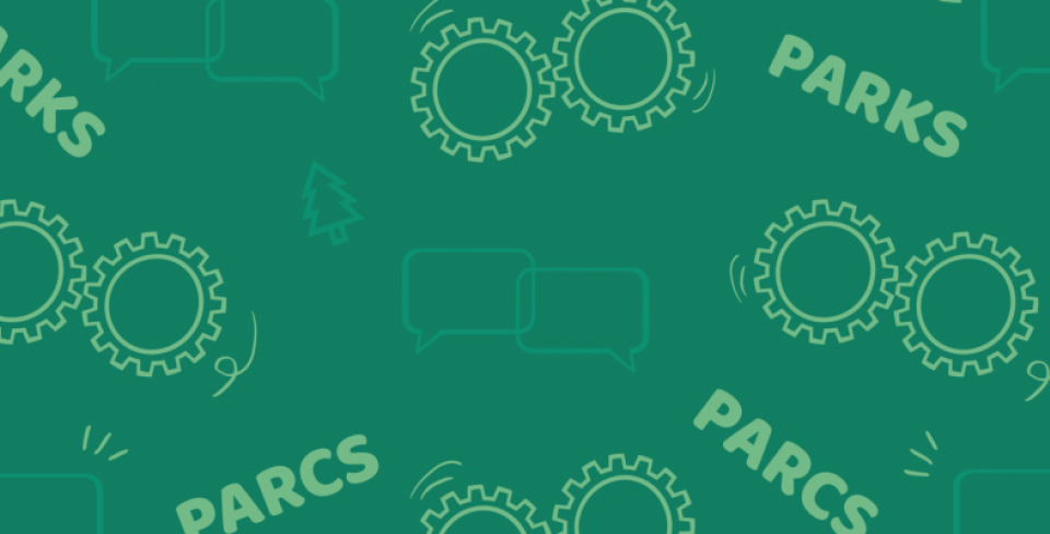 Fond vert avec le texte « PARKS / PARCS » répété, des engrenages, des arbres et des icônes en forme de bulles.